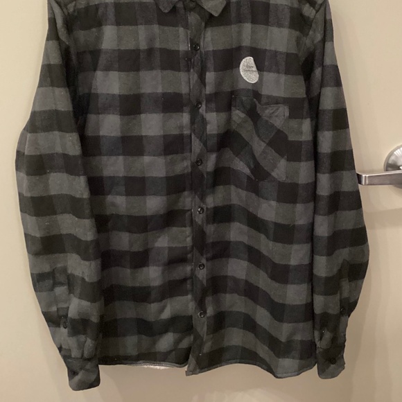 Nomad Sherpa Lined Flannel Gray Black Checkered Men Medium New With Tags MSRP 70 - Picture 3 of 11